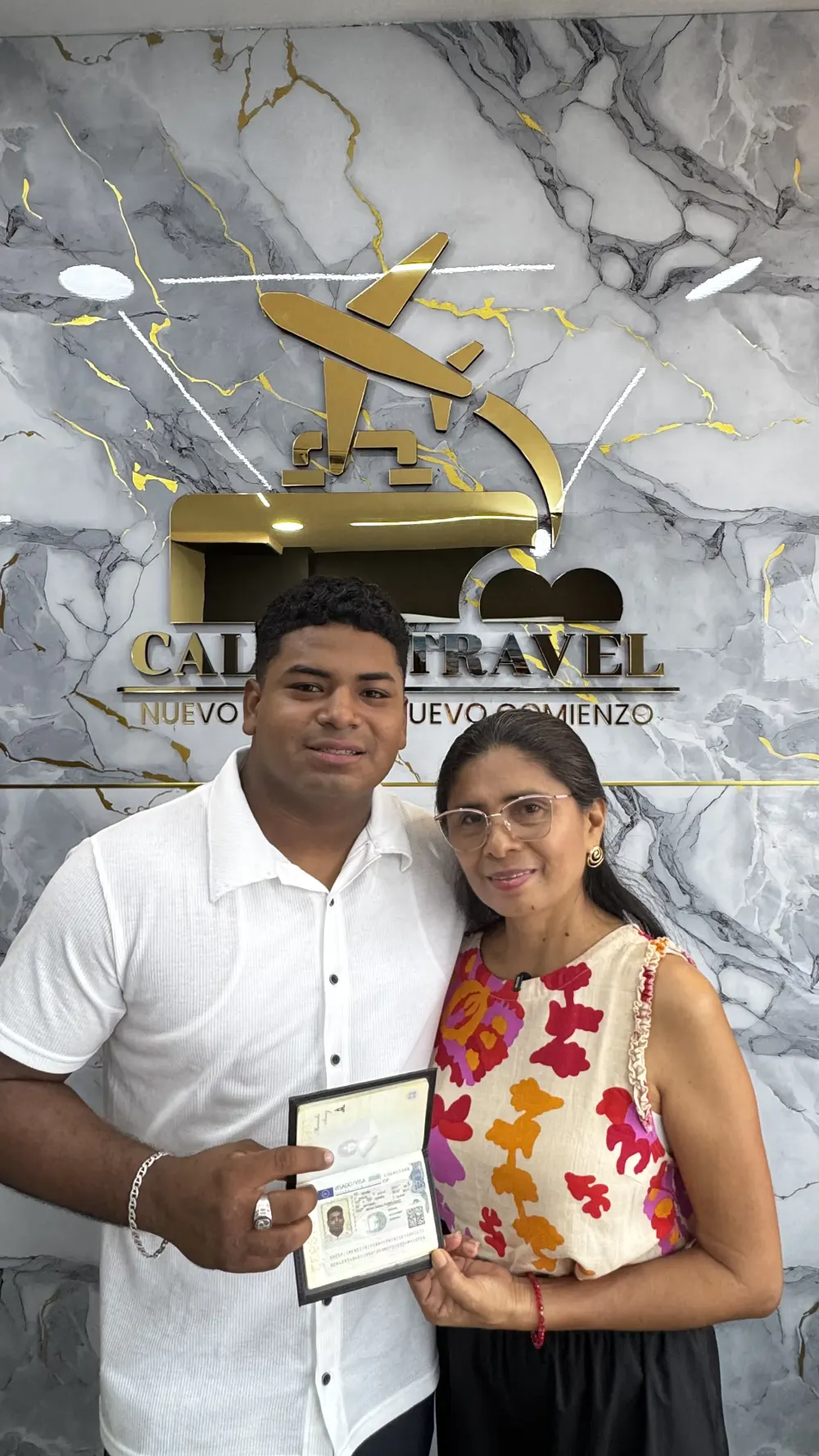 Clientes de CALUM TRAVEL con su visa aprobada